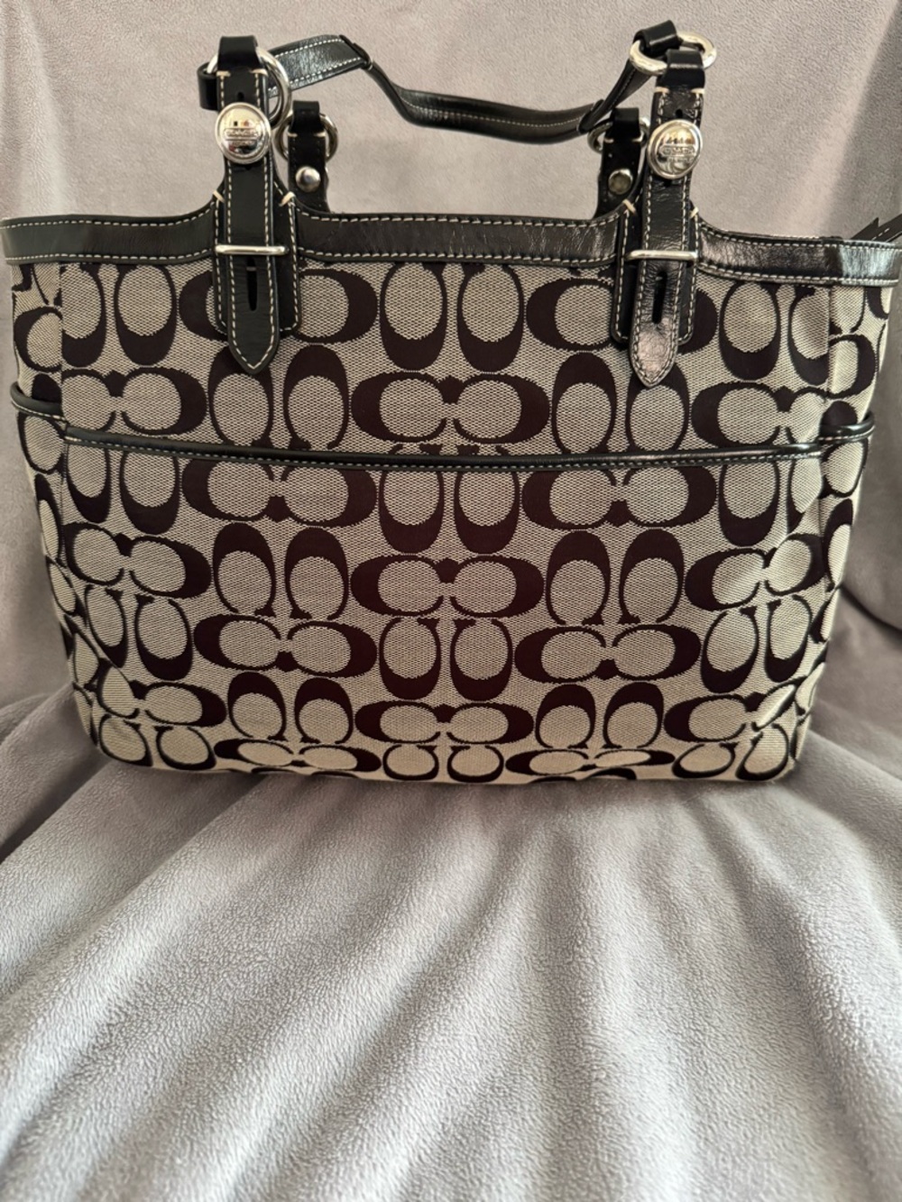 Coach 2011 Black Gallery Legacy Signature Canvas Zip Top Tote - Picture 5 of 12